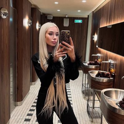 Вика , 21 лет